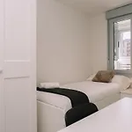 Espectacular Moderno Y Centrico By * Βίγκο